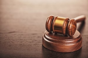 Da er zum „herkömmlichen“ Betrug zählt, wird auch Eingehungsbetrug durch Paragraph 263 StGB geregelt.