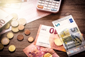 Die Einkommensgrenze für Beratungshilfe richtet sich nach Lebenssituation und Region.
