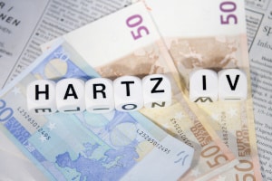 Ein Kredit trotz Insolvenz und Hartz 4 ist kaum realisierbar, weil es an Einkommen fehlt, um den Kredit zurückzuzahlen.