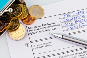 Pfändungstabelle: Im privaten Insolvenz­verfahren gelten dieselben Pfändungs­freibeträge wie bei der Pfändung.