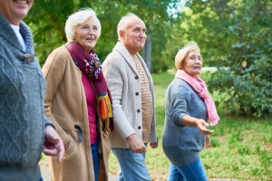 Spartipps für Senioren: Reduzieren Sie Kosten und nutzen Sie Rabatte.